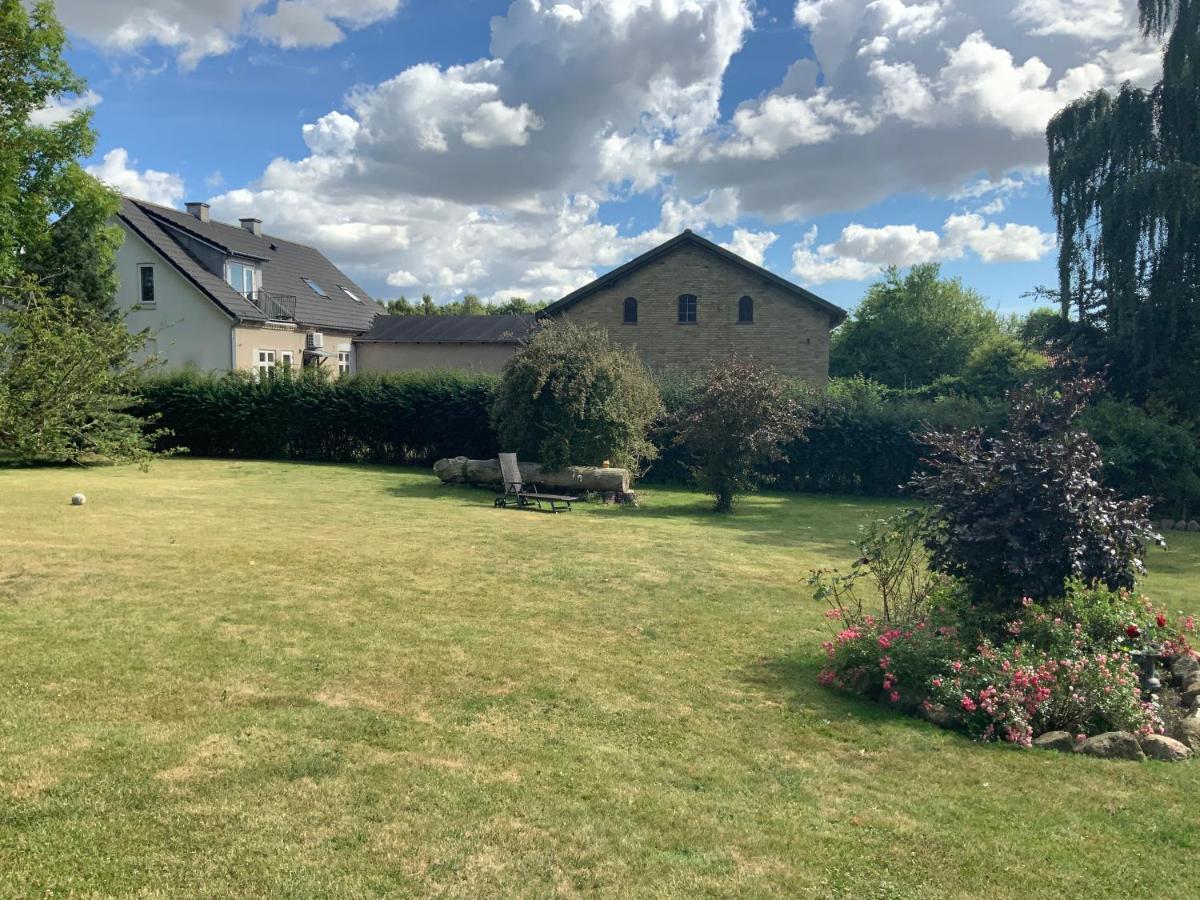 Den Gamle Apotekergaard Bed & Breakfast Hong Dış mekan fotoğraf