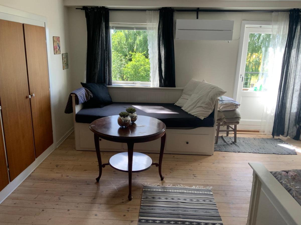 Den Gamle Apotekergaard Bed & Breakfast Hong Dış mekan fotoğraf